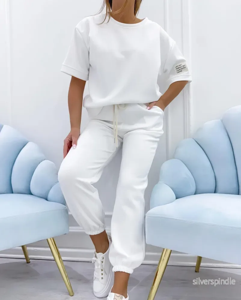 Mason | Bekväm Kortärmad Lounge Set Med Matchande Byxor Mason | Bekväm Kortärmad Lounge Set Med Matchande Byxor