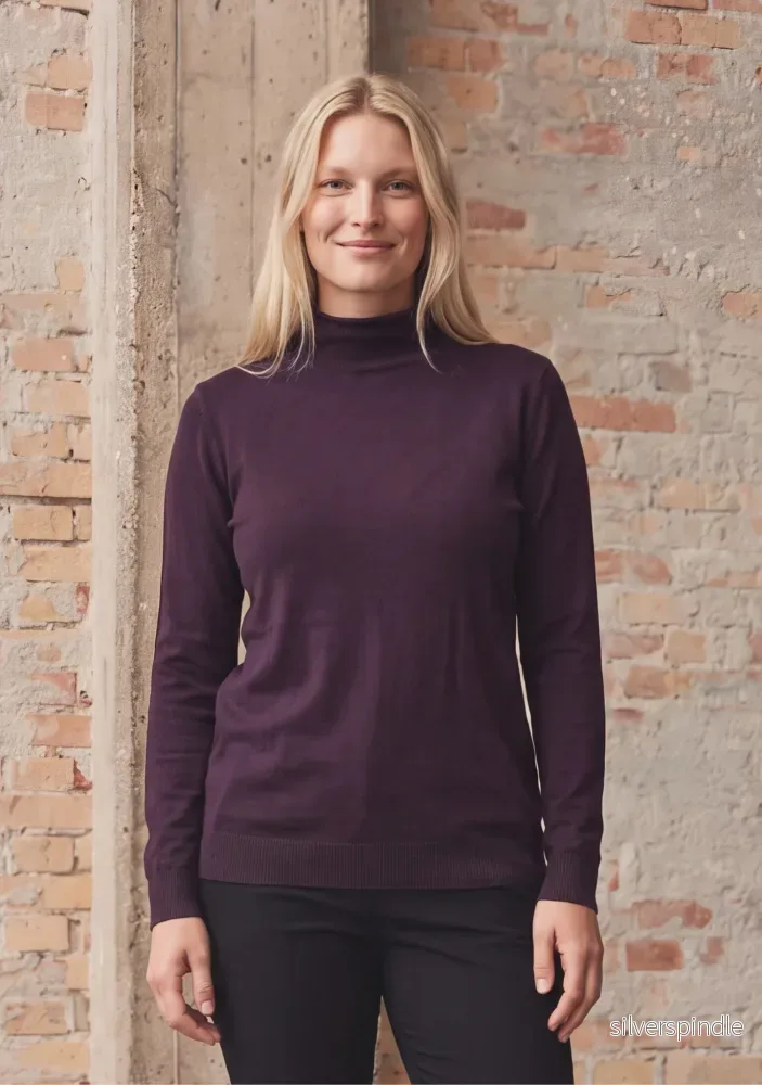 Frigga A-Shape Pullover – Aubergine Frigga A-Shape Pullover – Aubergine