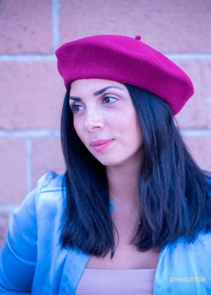 Klassisk basker i ull - fuchsia - Bild 2