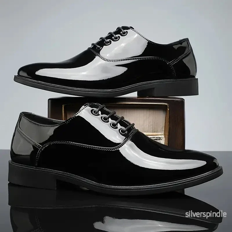 Elegant Herrskor | Tvåfärgad Patent Klänningsskor med Snörning | Stiliga Finskor för Formella Tillfällen Elegant Herrskor | Tvåfärgad Patent Klänningsskor med Snörning | Stiliga Finskor för Formella Tillfällen