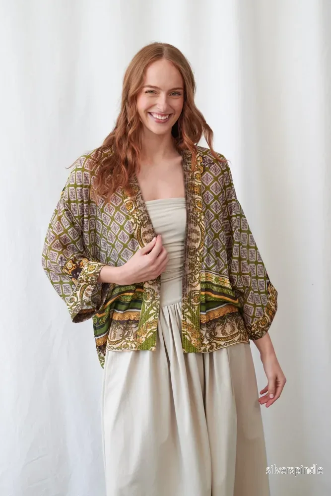 Kort kimono Amulet Green Kort kimono Amulet Green