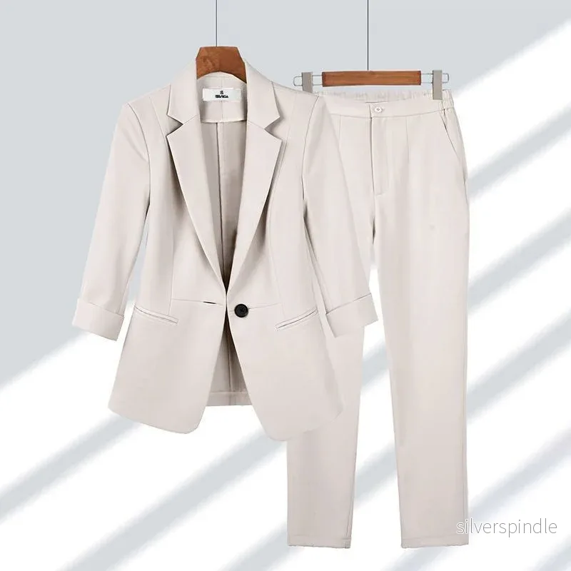 Sofia | Elegant Tvådelat Set med Långärmad Kavaj och Heltäckande Byxor Sofia | Elegant Tvådelat Set med Långärmad Kavaj och Heltäckande Byxor