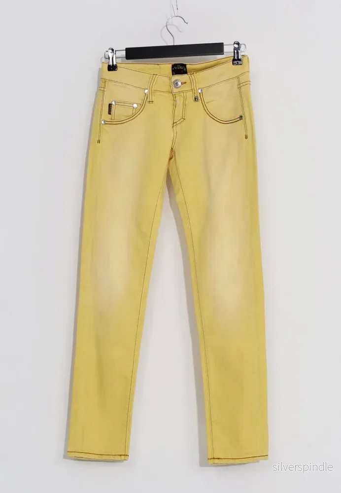 REMEW RAPHAEL PARIS – Banana