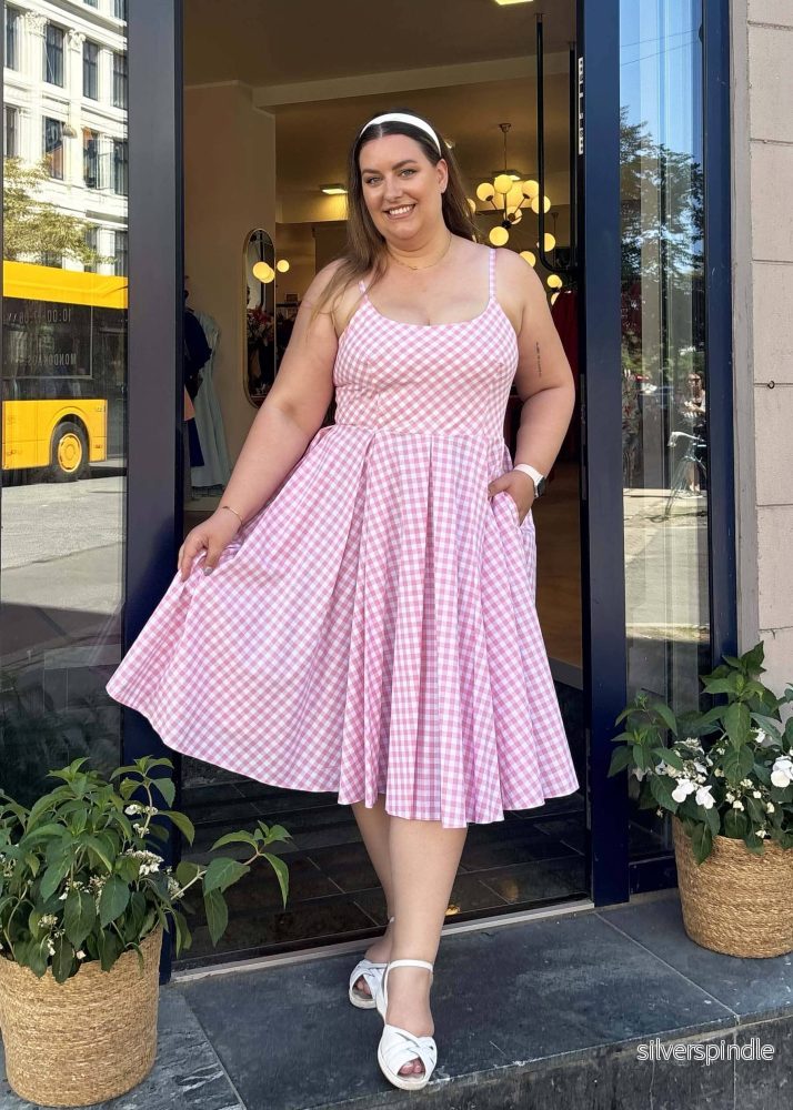 Priscilla swingklänning - rosa ginghamrutigt - Bild 2