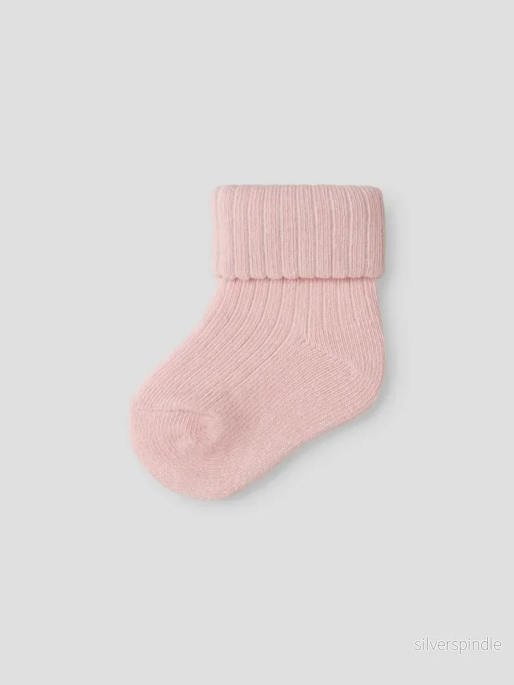 Ribbad ljusrosa Baby Strumpor - Bild 3