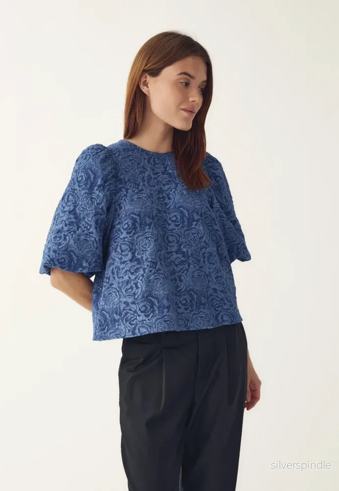 N-SHELLY BLOUSE DUSTY BLUE N-SHELLY BLOUSE DUSTY BLUE