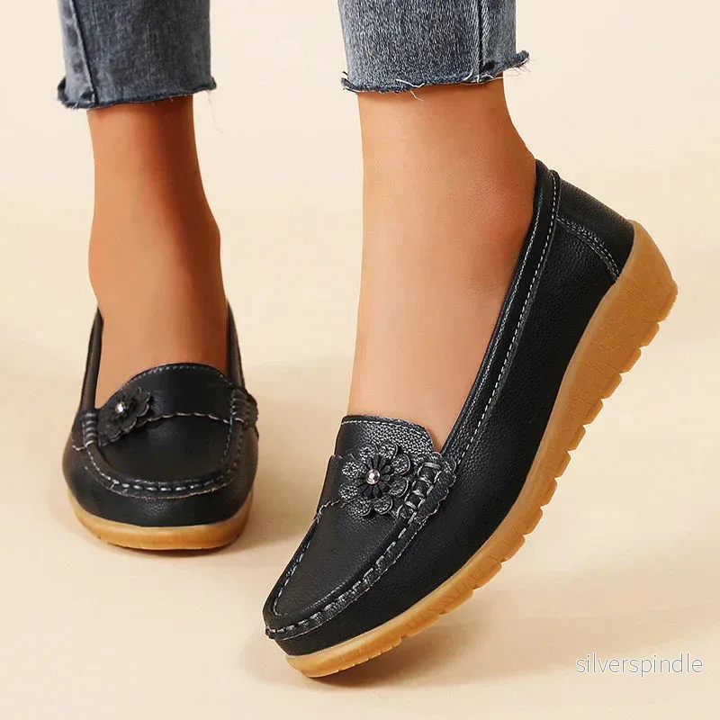 Mia | Bekväma Slip-On Sandaler Dam med Stöd och Låg Kilklack Mia | Bekväma Slip-On Sandaler Dam med Stöd och Låg Kilklack