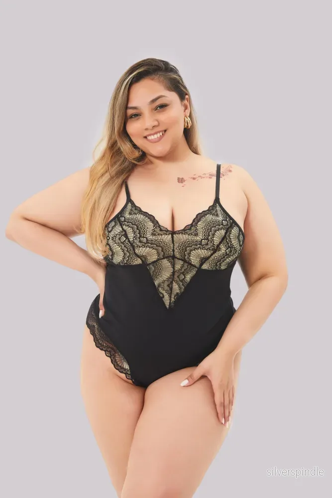 Sophia | Elegant Formande Spets Bodysuit