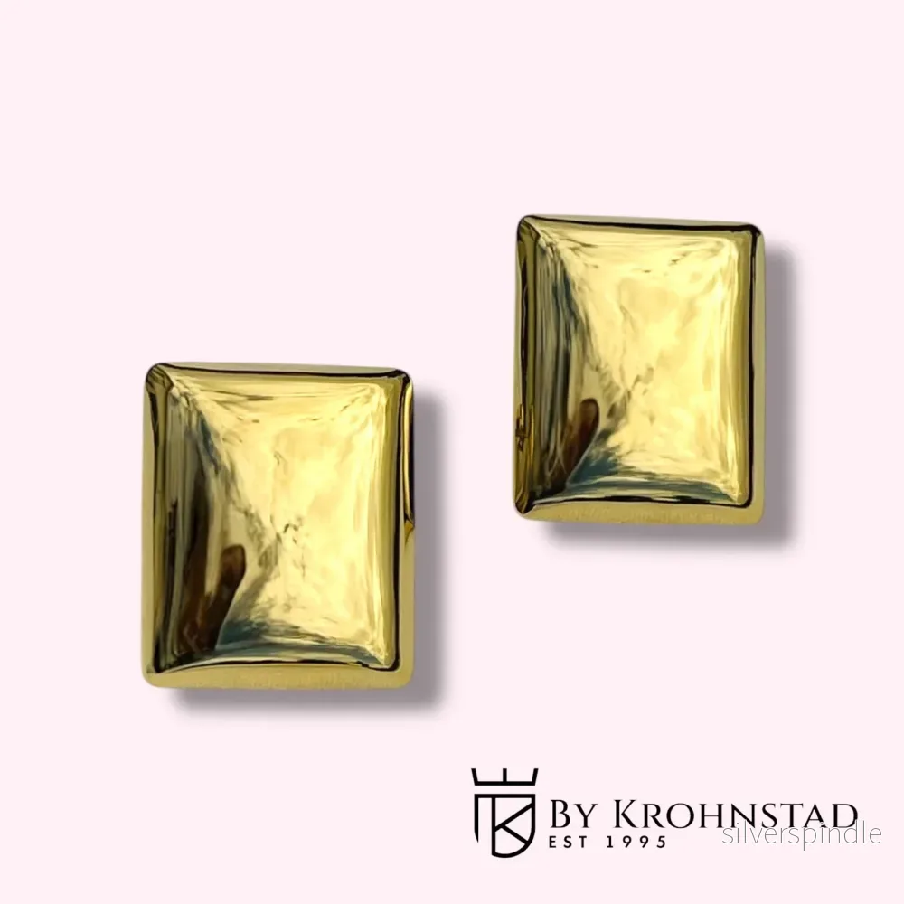 Sleek square earring