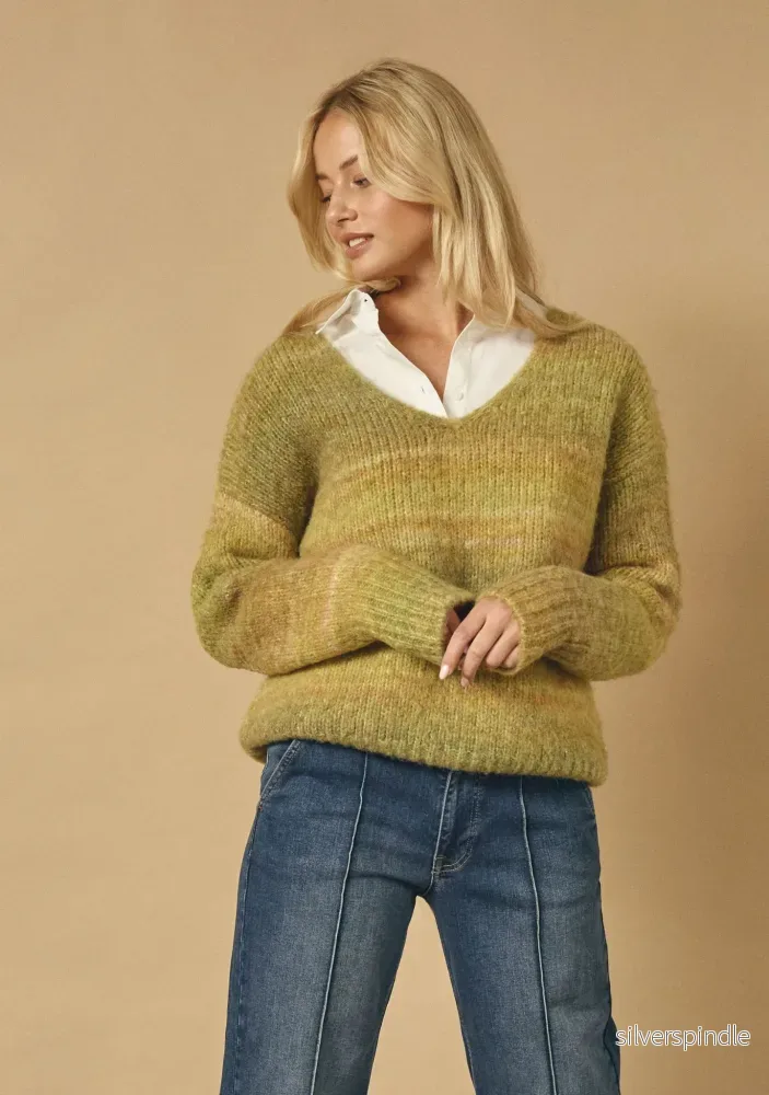 Cosima Color Pullover – Green Tones Cosima Color Pullover – Green Tones