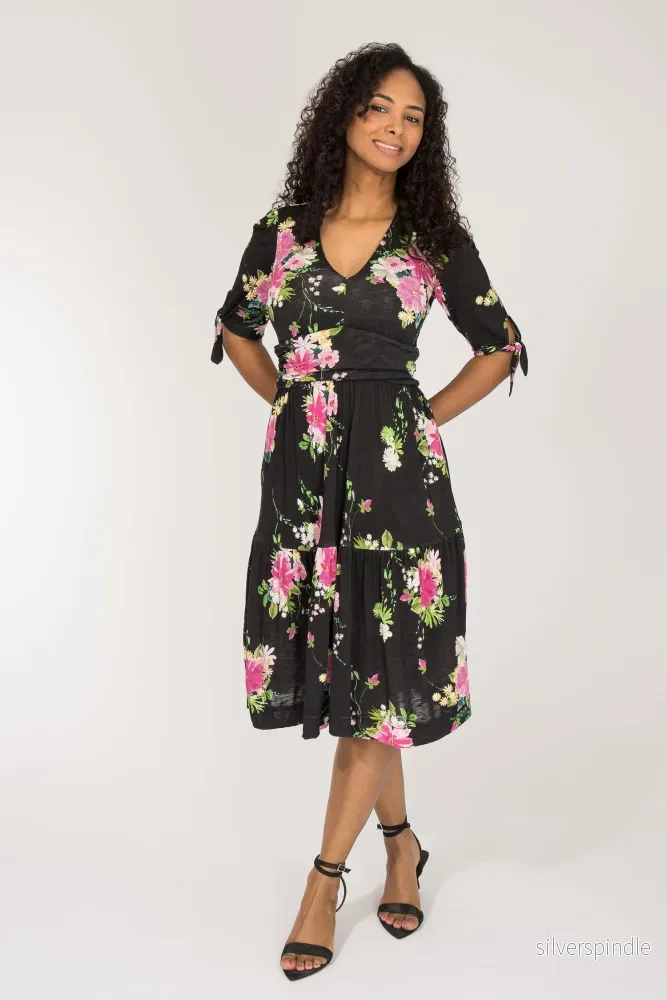 Flowy short jersey dress - Black Flower - Bild 3