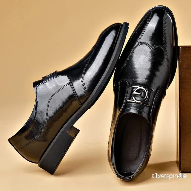 Elegant Slip-On Klänningskor för Män med Vingspetsdetaljer | Kastanjebrun Läder för Komfort och Stil - Bild 2