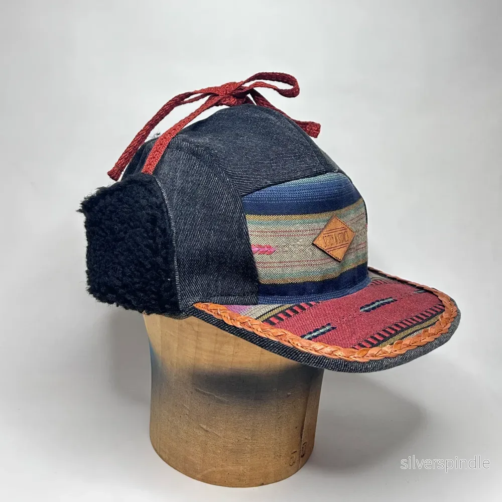 Vinterkeps 58-59cm – svart jeans, mönstrat Vinterkeps 58-59cm – svart jeans, mönstrat