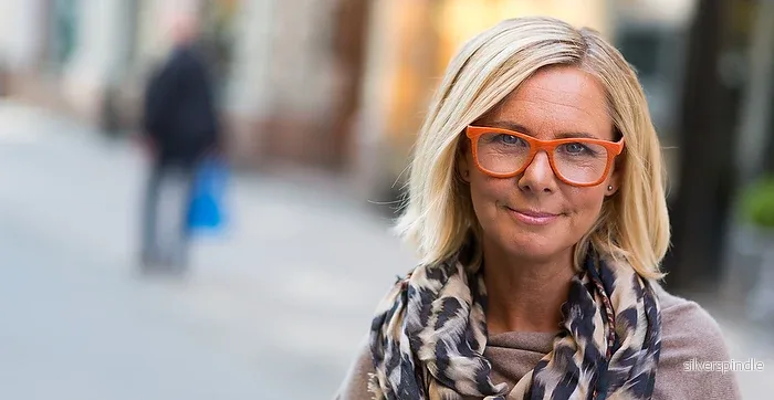 BRITT Orange Wood-Look Reading Glasses 25% Rabatt - Bild 3