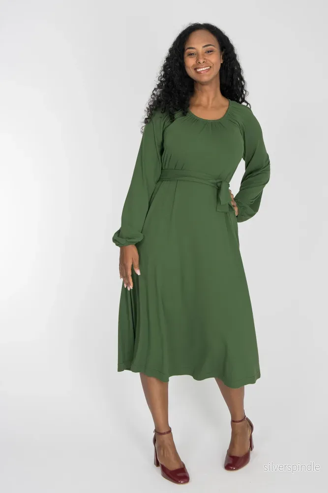 A-lined belted midi jersey dress - Forrest green - Bild 3