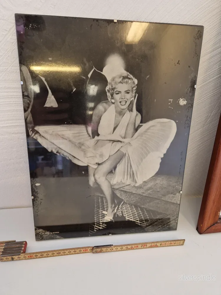 Tavlor, bl.a. Marilyn Monroe & Stockholms Mjölkförsäljnings AB - Bild 3