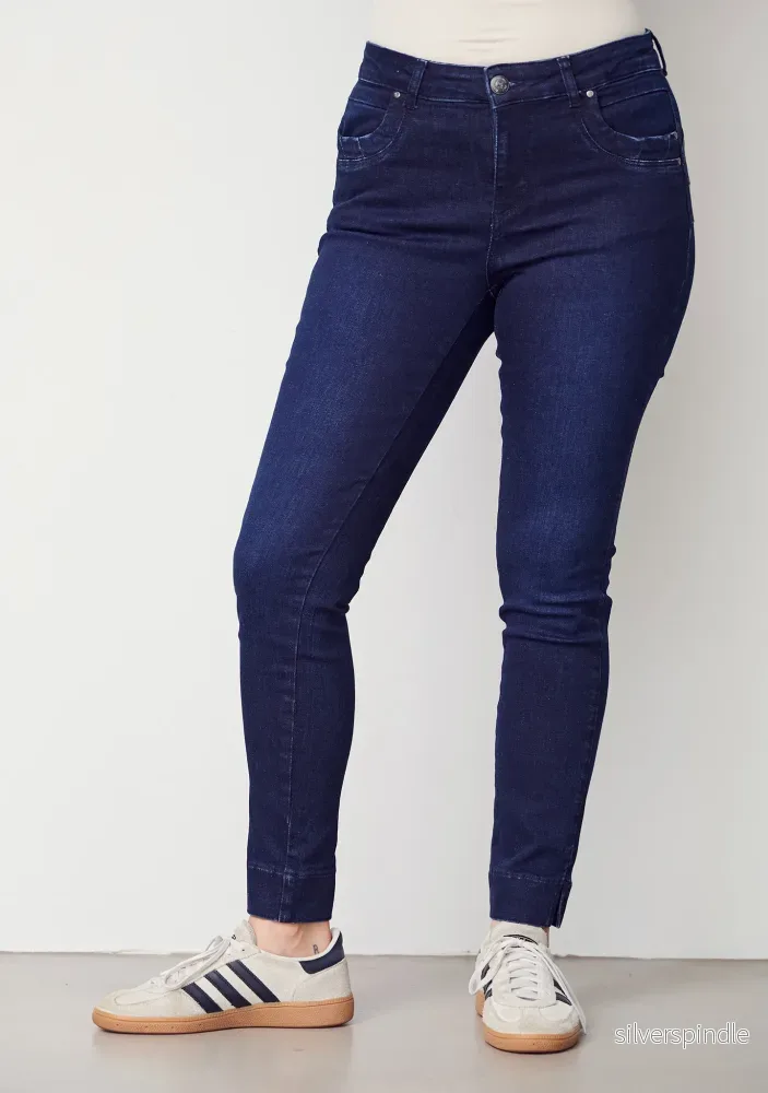Verona Jeans – Deep Dark Denim Verona Jeans – Deep Dark Denim