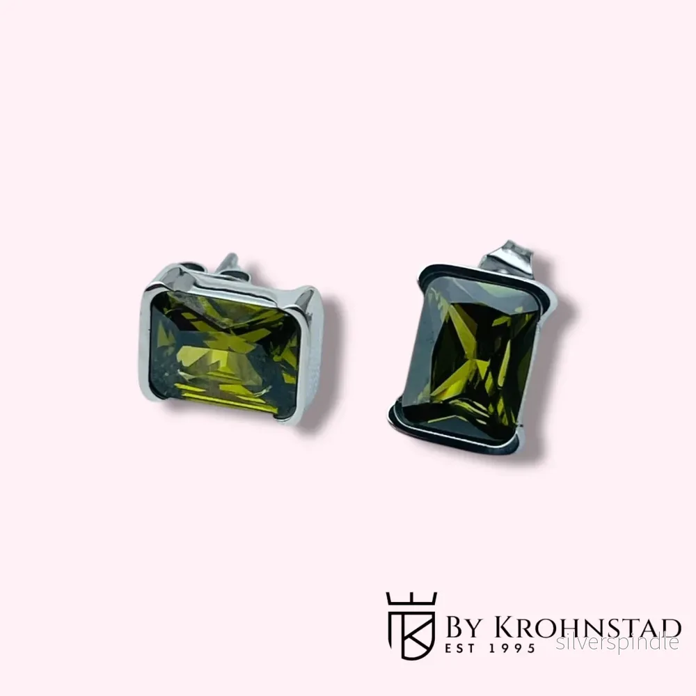 Square stud green earring