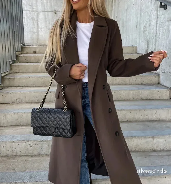 Elegant Kappa för Kvinnor | Lång Dubbelknäppt Design med Midjebälte | Perfekt för Vinterstil och Komfort Elegant Kappa för Kvinnor | Lång Dubbelknäppt Design med Midjebälte | Perfekt för Vinterstil och Komfort