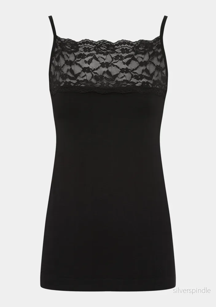 Nilla Wide Lace Top - Black