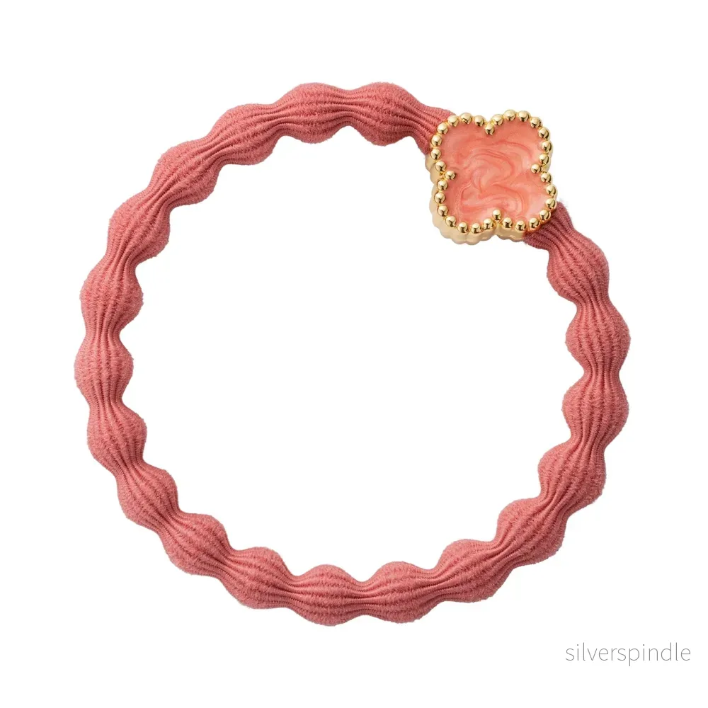 ENAMEL GOLD QUATREFOIL CORAL