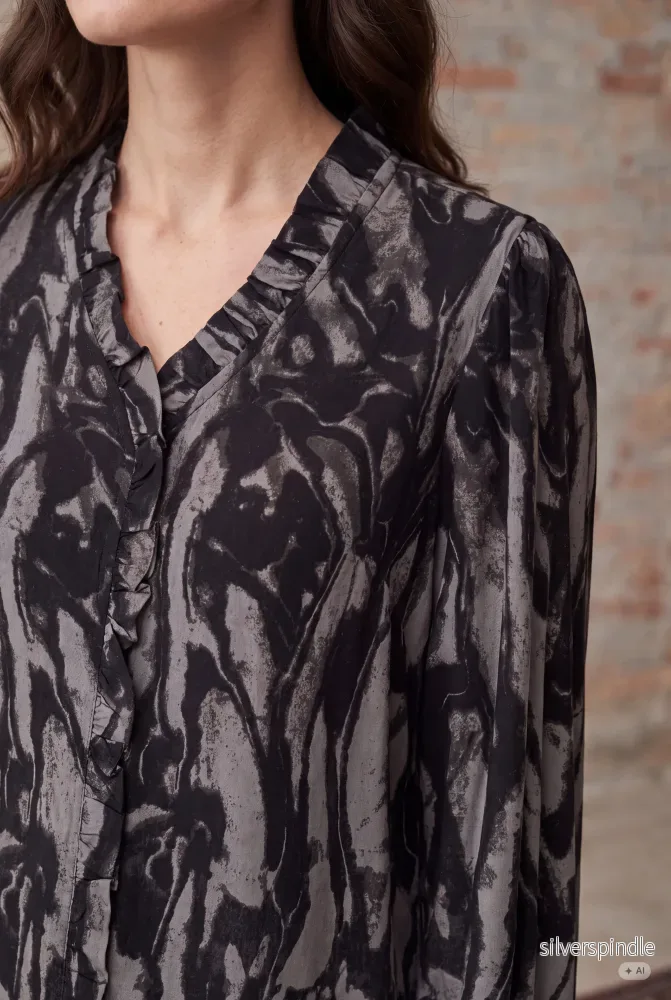 Annica Flounce Blouse - Greyish - Bild 2