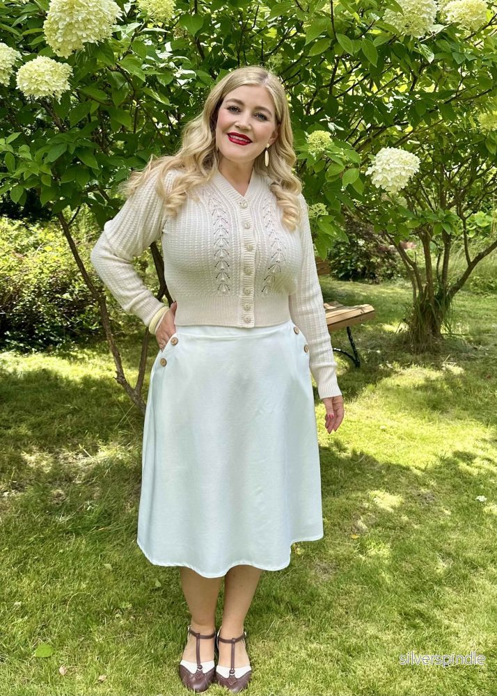 A-linjeformad kjol med knappar - off-white - Bild 3