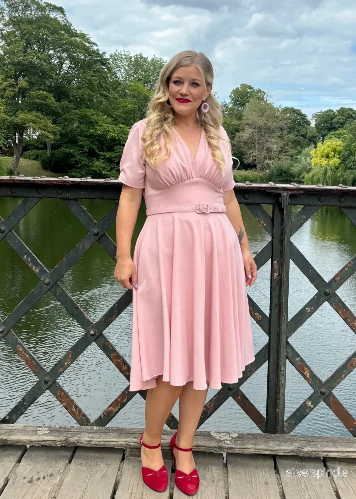 Marilyn swingklänning med korta ärmar - ljusrosa - Bild 2