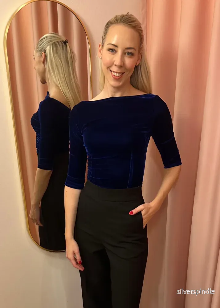 Vändbar topp med båthals - marin velour - Bild 2