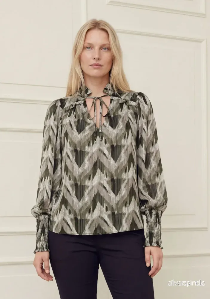 Kuna Blouse – Khaki ZigZag Kuna Blouse – Khaki ZigZag