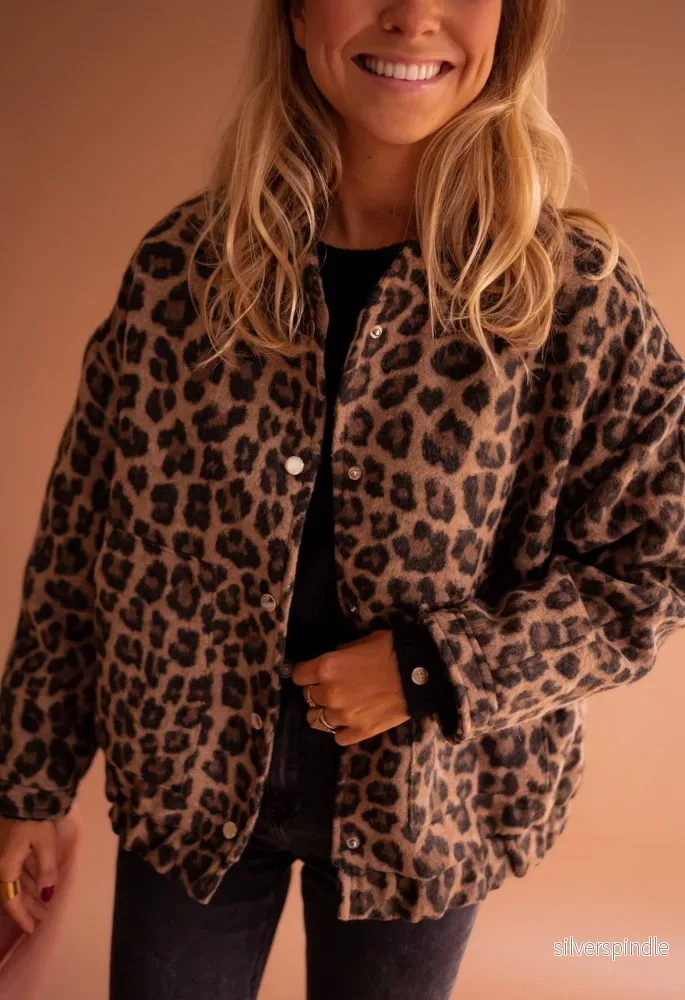 Liam | Trendig Lätt Höstjacka med Leopardmönster Liam | Trendig Lätt Höstjacka med Leopardmönster