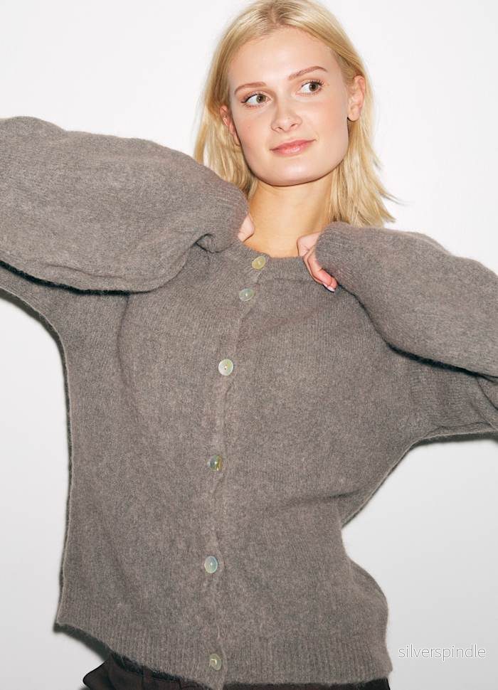 KAE KNIT CARDIGAN COFFEE KAE KNIT CARDIGAN COFFEE