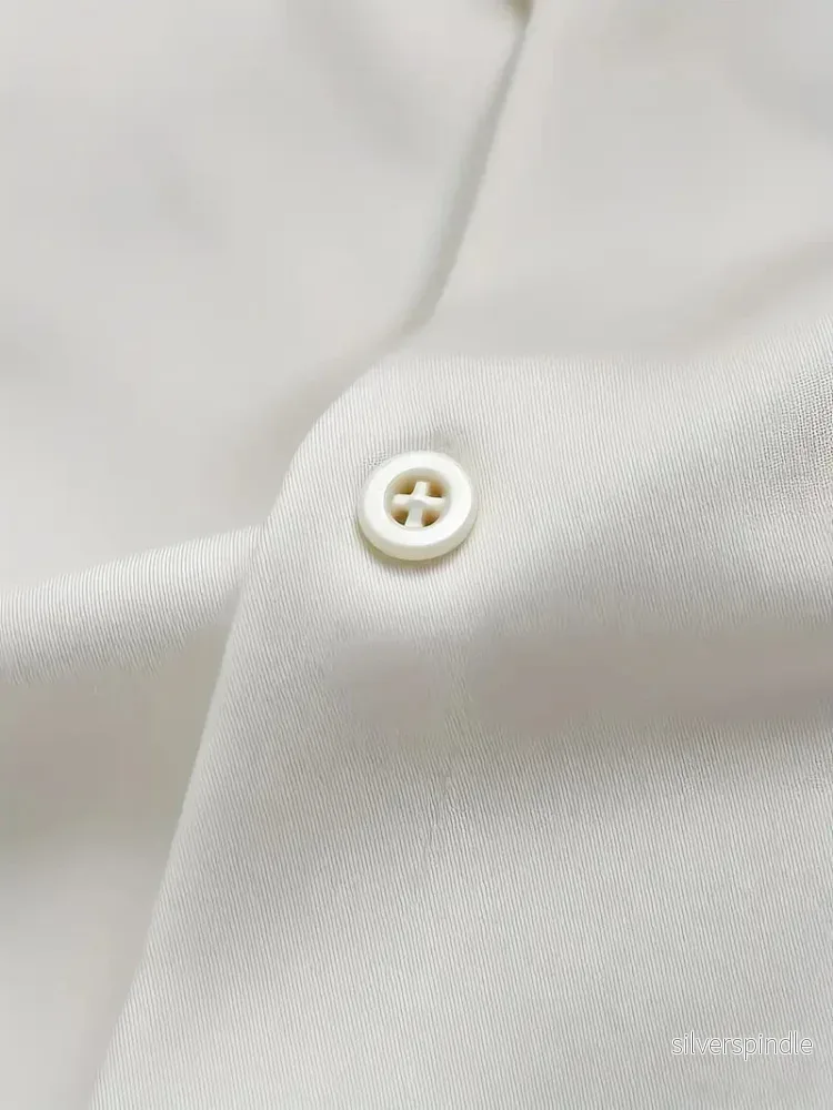 Klassisk Vit Klänningsskjorta för Män med Slim Fit Design | Elegant Look för Alla Tillfällen - Bild 3
