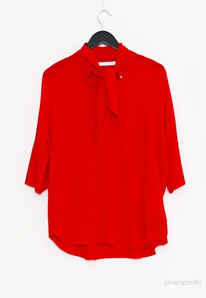 BLUS – Röd