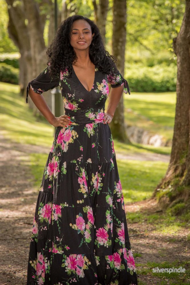 Flowy maxi jersey dress – Black Flowy maxi jersey dress – Black