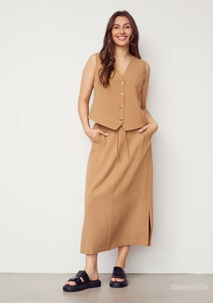 Pearl Waistcoat - Luxury Camel