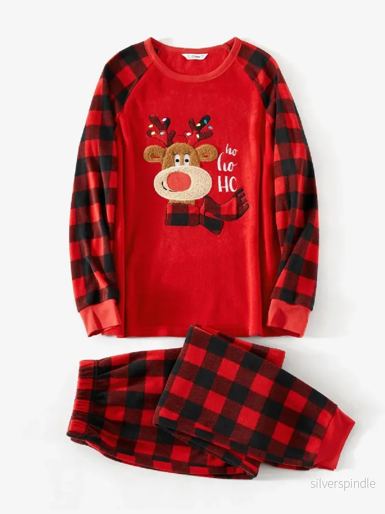 Familjepyjamas Set | Röd Julpyjamas med Renmönster & Buffelrutigt | Mysig och Bekväm för Jultraditioner - Bild 3