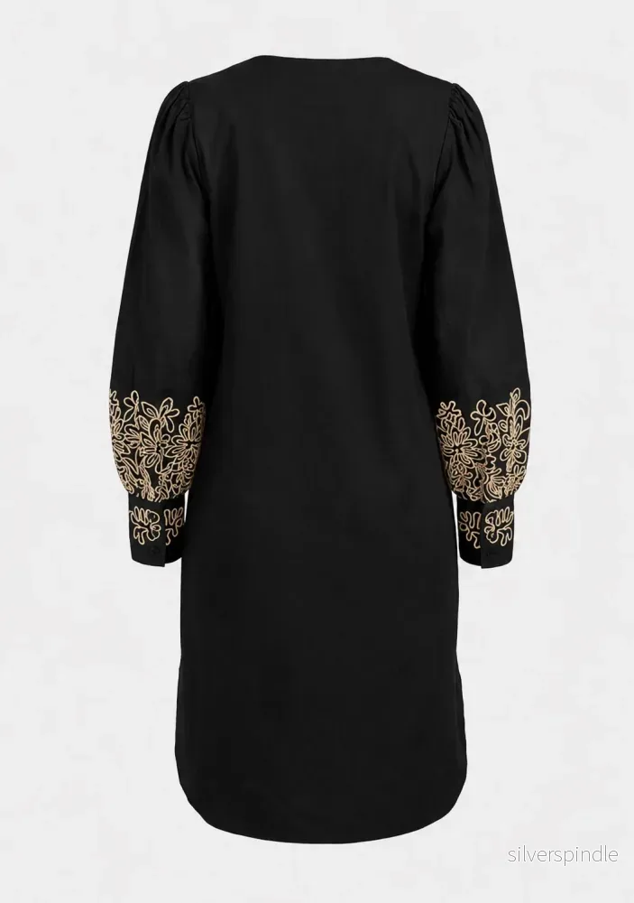 Sigga Embroidery Dress - Black w/sand embroidery - Bild 3