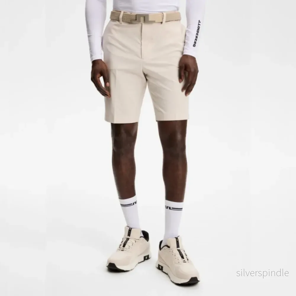 Vent Shorts