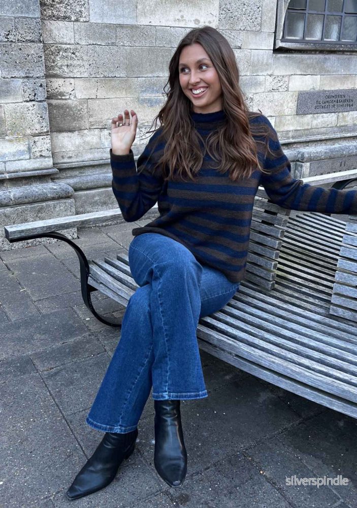 Anna Highneck Pullover - Brown/Navy Stripe