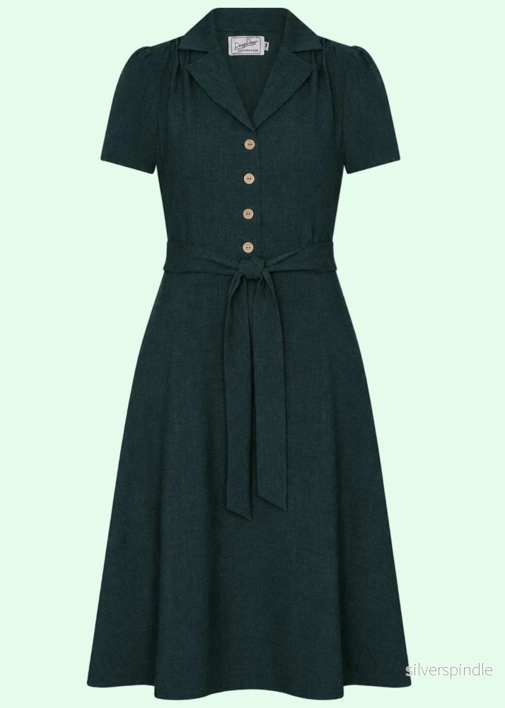 Betty kortärmad skjortklänning – mörkgrön linen Betty kortärmad skjortklänning – mörkgrön linen