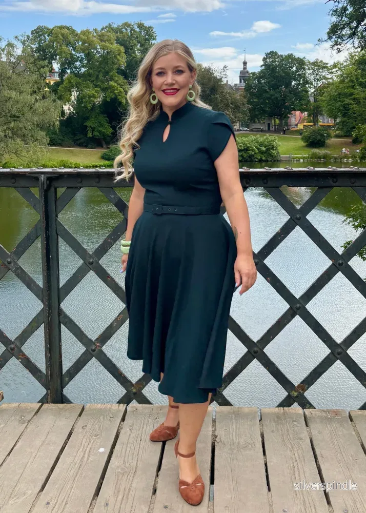 Anna May swingklänning - mörkgrön linne-look - Bild 2