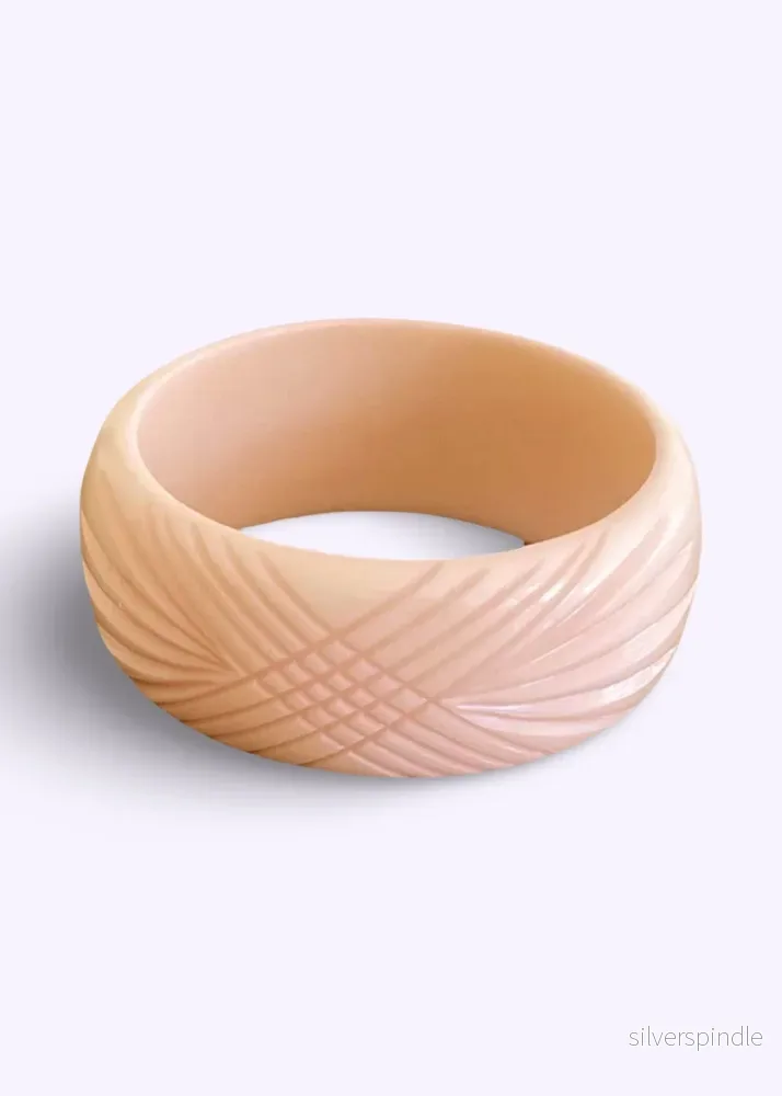 Brett armband i vintagestil – persika Brett armband i vintagestil – persika