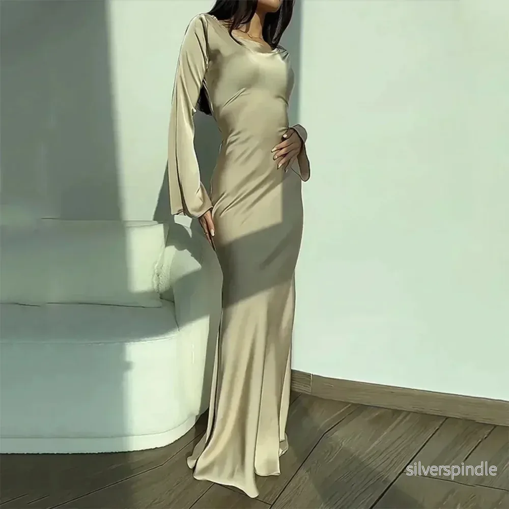 Isabella | Elegant Långärmad Klänning för Dam - Bild 3