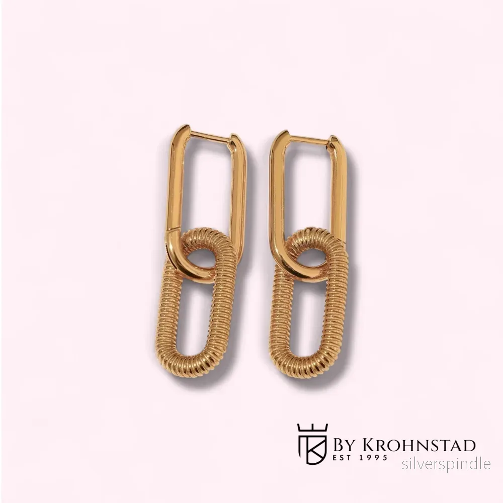 Link earings