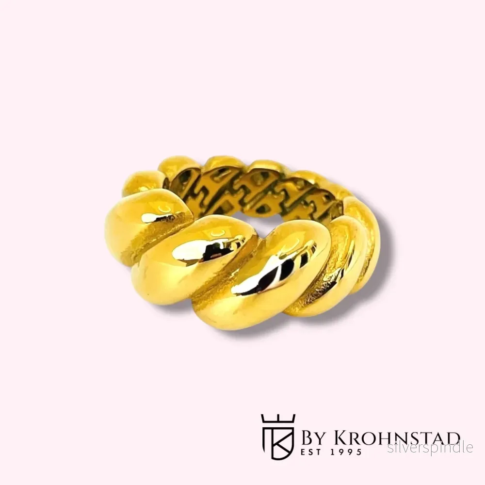 The Josefine ring