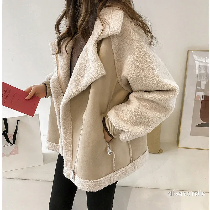 Elegant Vinterkappa Dam i Mocka med Isolerat Foder | Tidlös Beige Kappa för Kalla Dagar Elegant Vinterkappa Dam i Mocka med Isolerat Foder | Tidlös Beige Kappa för Kalla Dagar