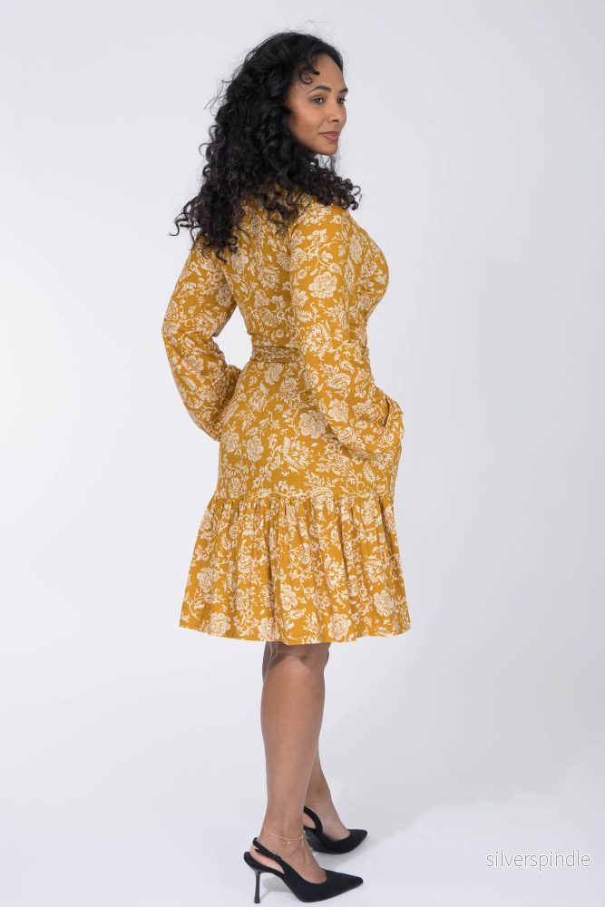 Frill short wrap jersey dress - Ochre - Bild 3