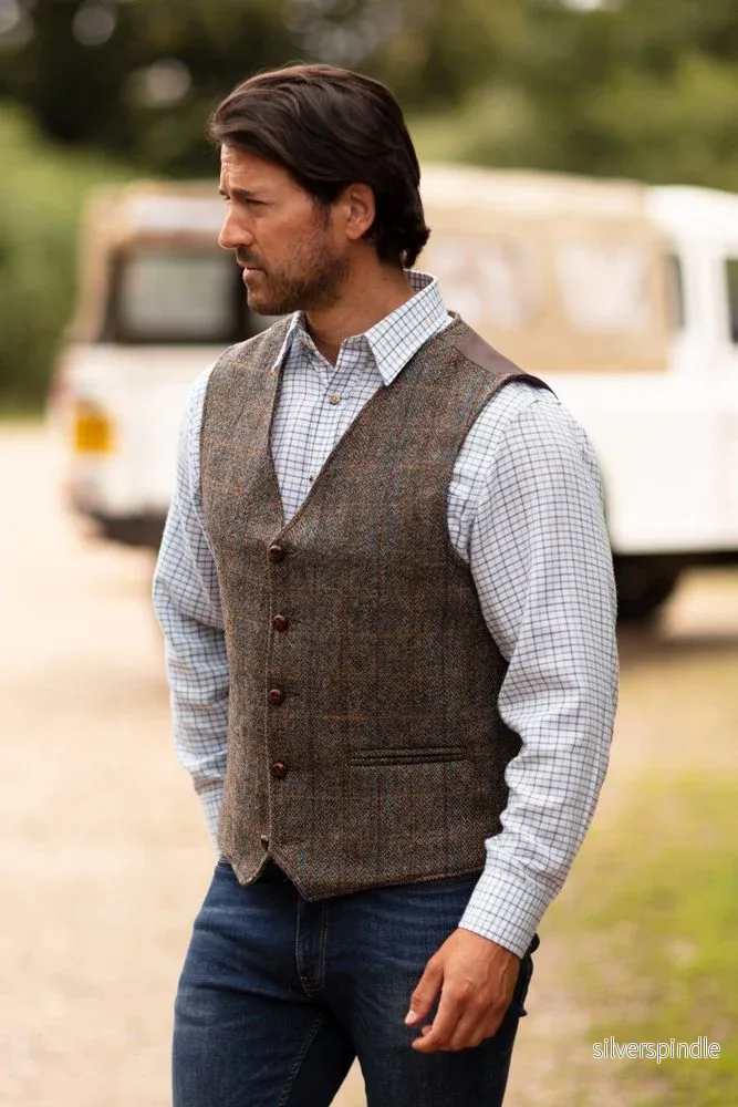Walker & Hawkes Dalston Clinton Brown - Harris Tweed kostymväst