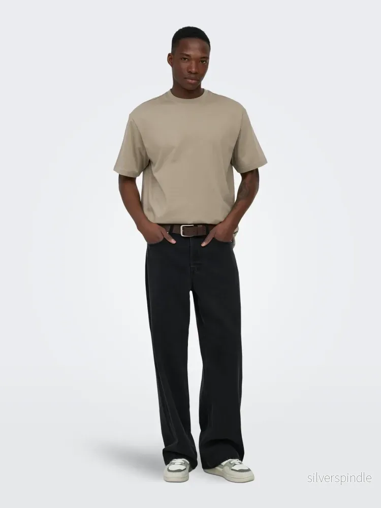FRED RLX TEE – CORIANDER FRED RLX TEE – CORIANDER